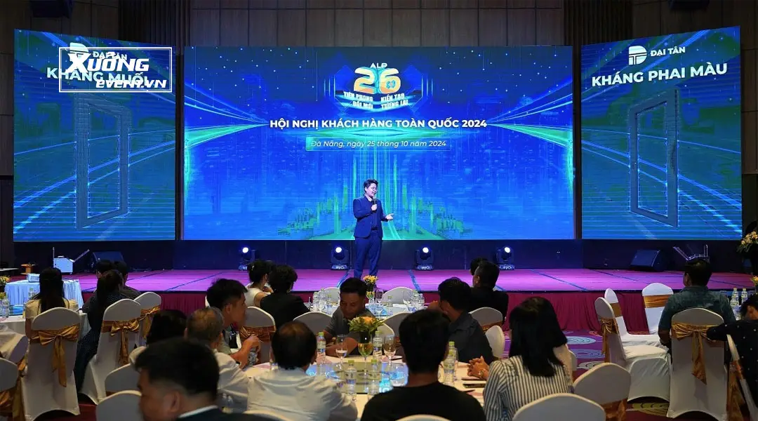 Hội nghị khách hàng