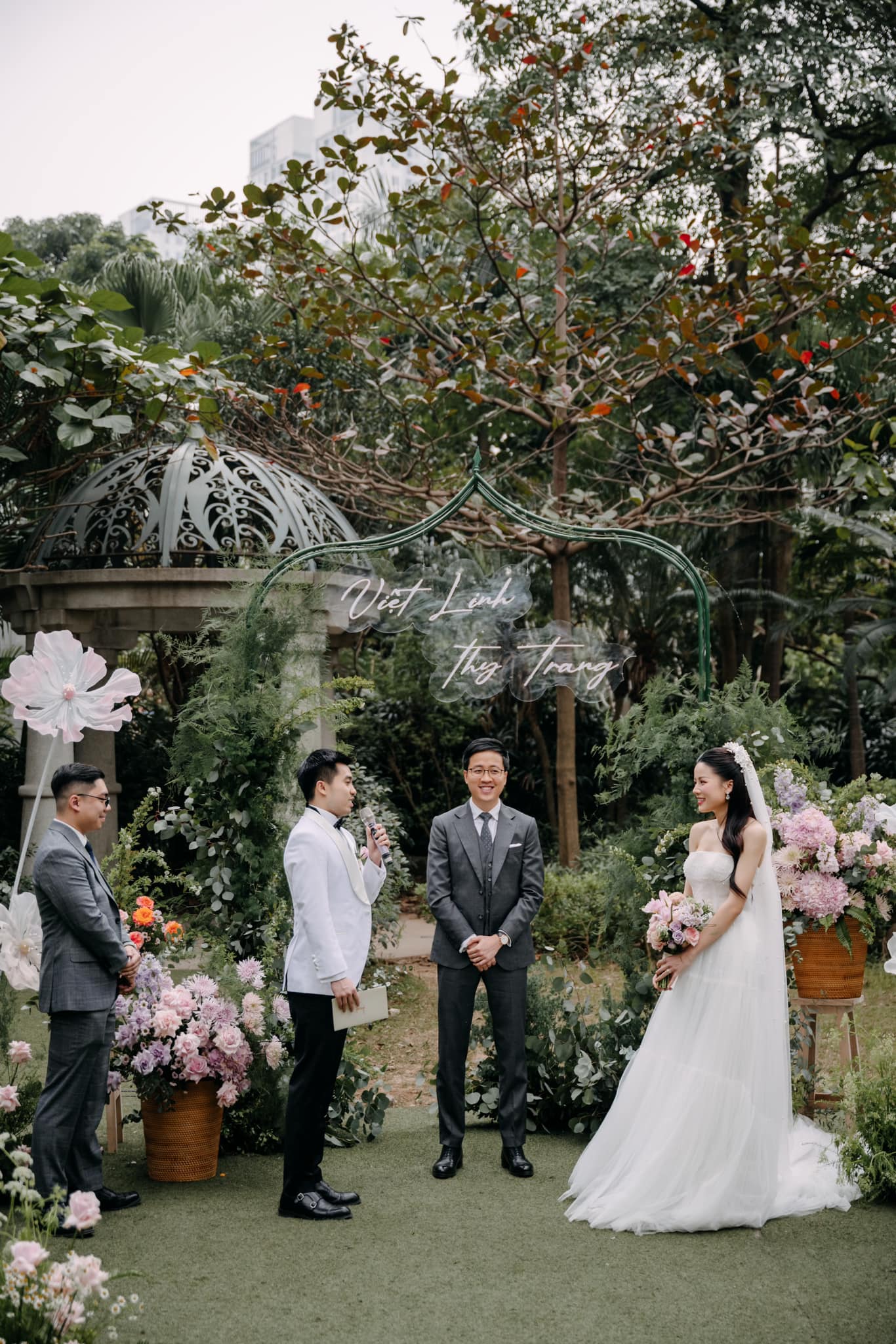 Đám cưới ngoài trời