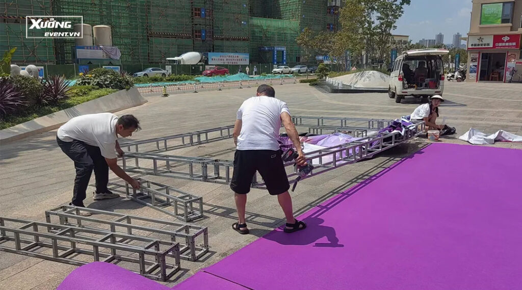 Dịch vụ sản xuất đồ trang trí sự kiện chuyên nghiệp