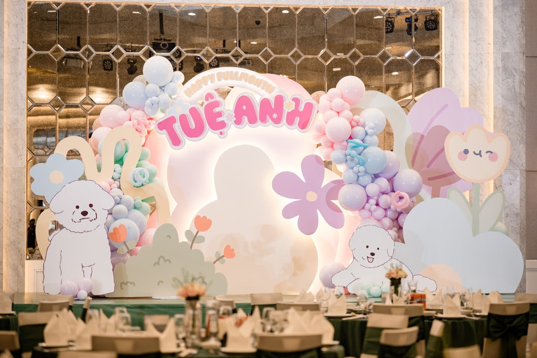 Tiệc đầy tháng bé Tuệ Anh