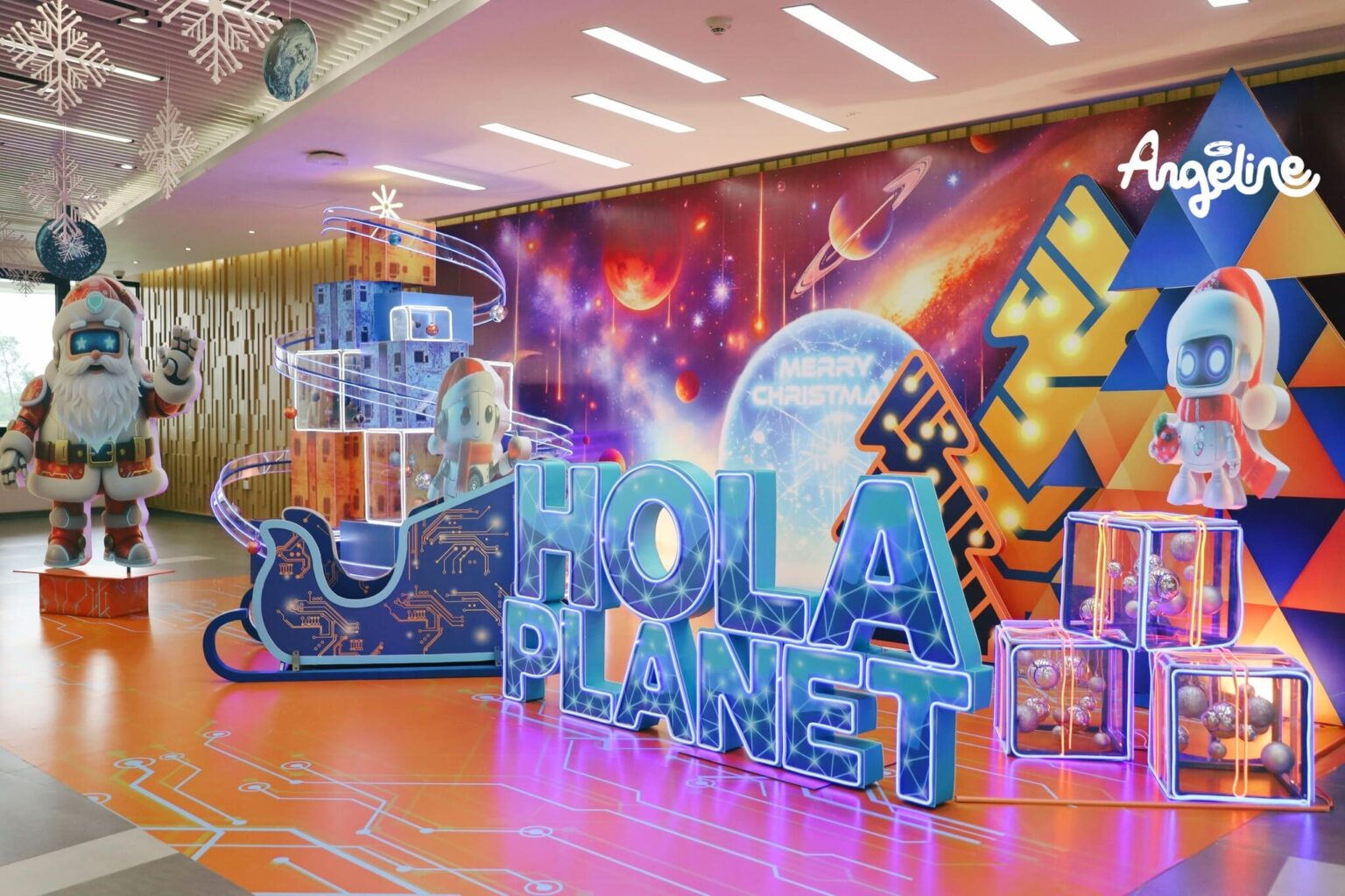 Không gian Giáng sinh HOLA PLANET tại FPT Software Hoà Lạc do Xưởng Event thi công