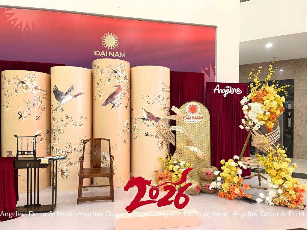 Trang trí Tết 2026 tại Đại học Đại Nam