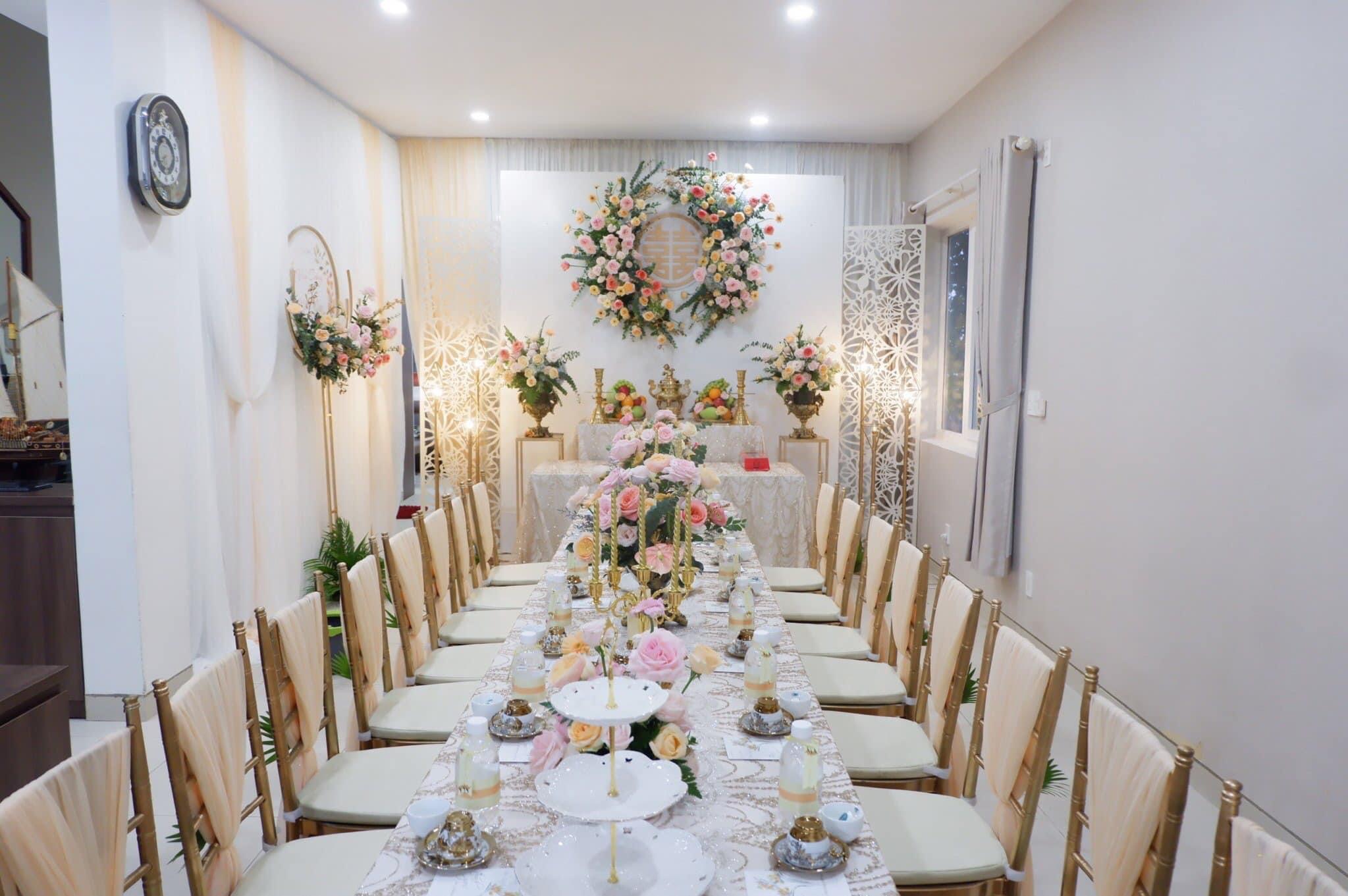 Thi công không gian lễ gia tiên và khu vực tư gia