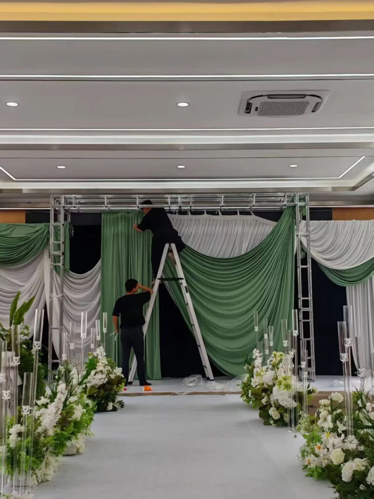 thi công backdrop sân khấu sự kiện